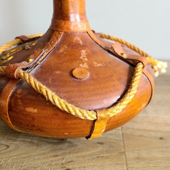 Leather covered glass decanter. Made in Italy. As is. - Picture 4 of 11